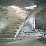 бетонная Ломанная лестница с разворотной площадкой, пр.Димитрова.